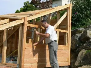 Ein Hybridbau : aus Mauerwerk + Holzrahmenbau 