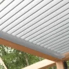 SUNDIY Dachrinnen in Weiß RAL 9006 auf bioklimatischer Pergola mit Aluminiumlamellen